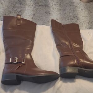 Brown Women's Boots Size 7